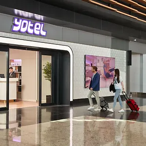 Yotel Airport, Entrance ** Istanbul