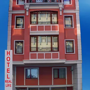 Hotel Real Life, Estambul
